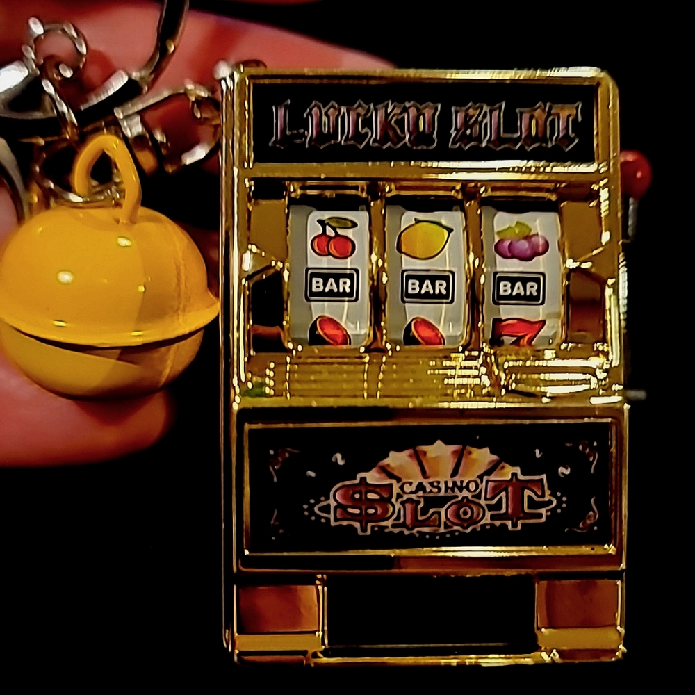 🎰 777 Keychain/Purse Charm